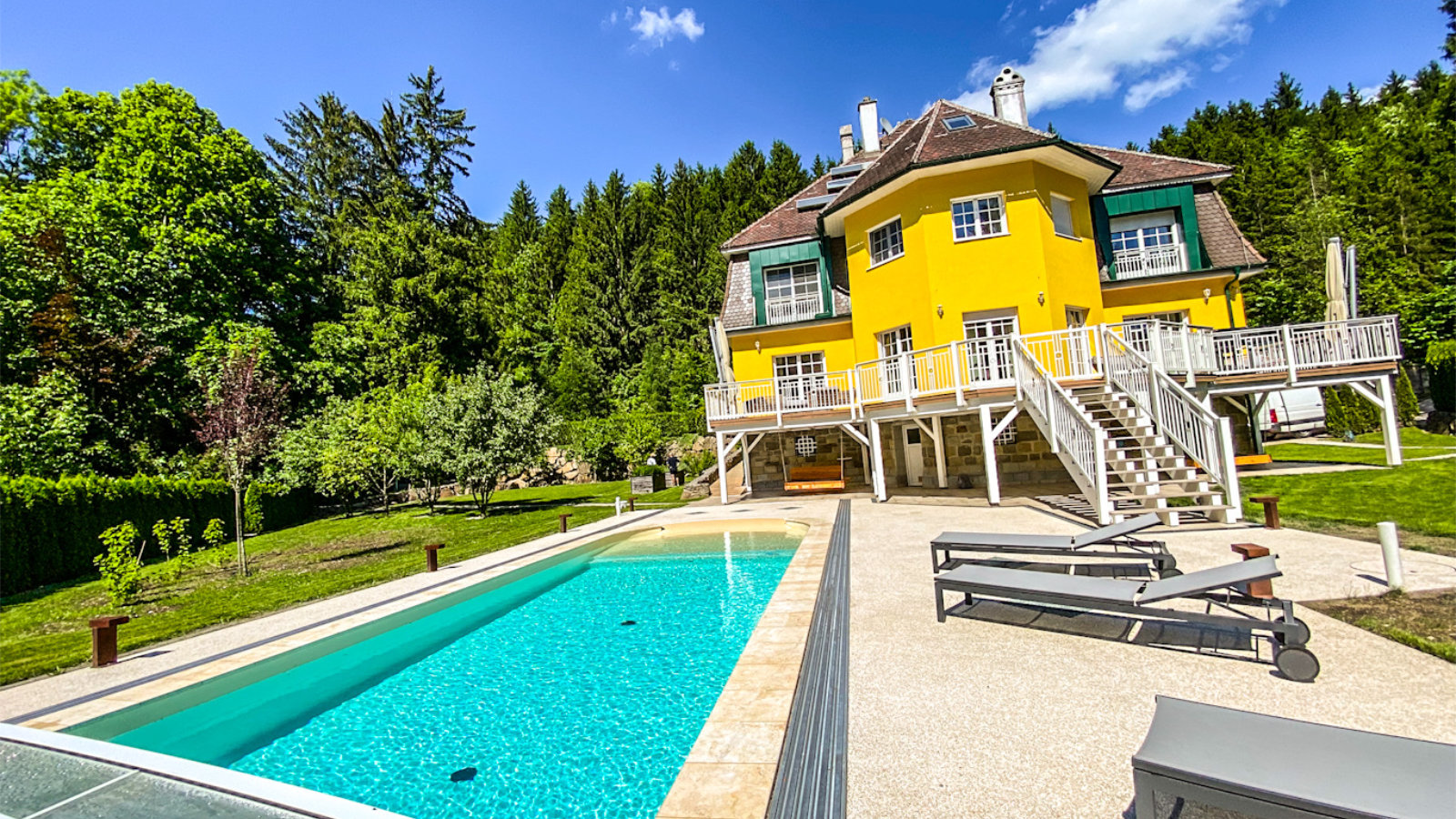 Villa mit Pool